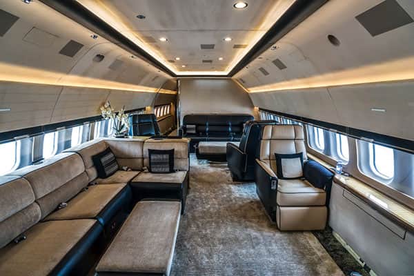 CW Private Jet Broker